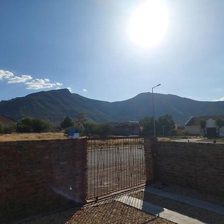 Ferienwohnung Tj Self-Catering Graaff-Reinet Zimmer foto